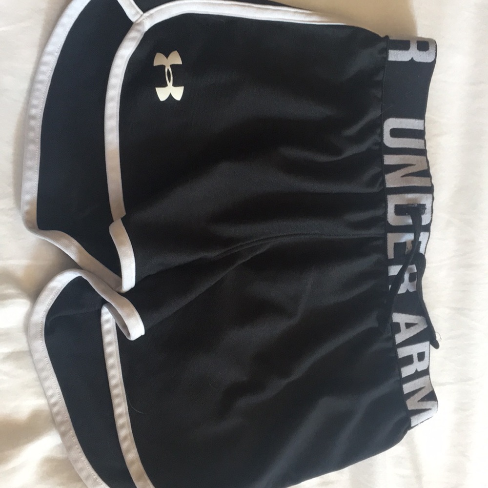 Girls under armour shorts loose fit